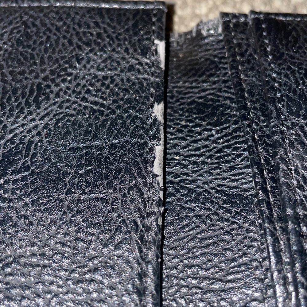 Bench Wallet - Picture 5 of 8